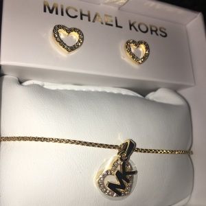 💝Michael Kors earrings & bracelet set! **